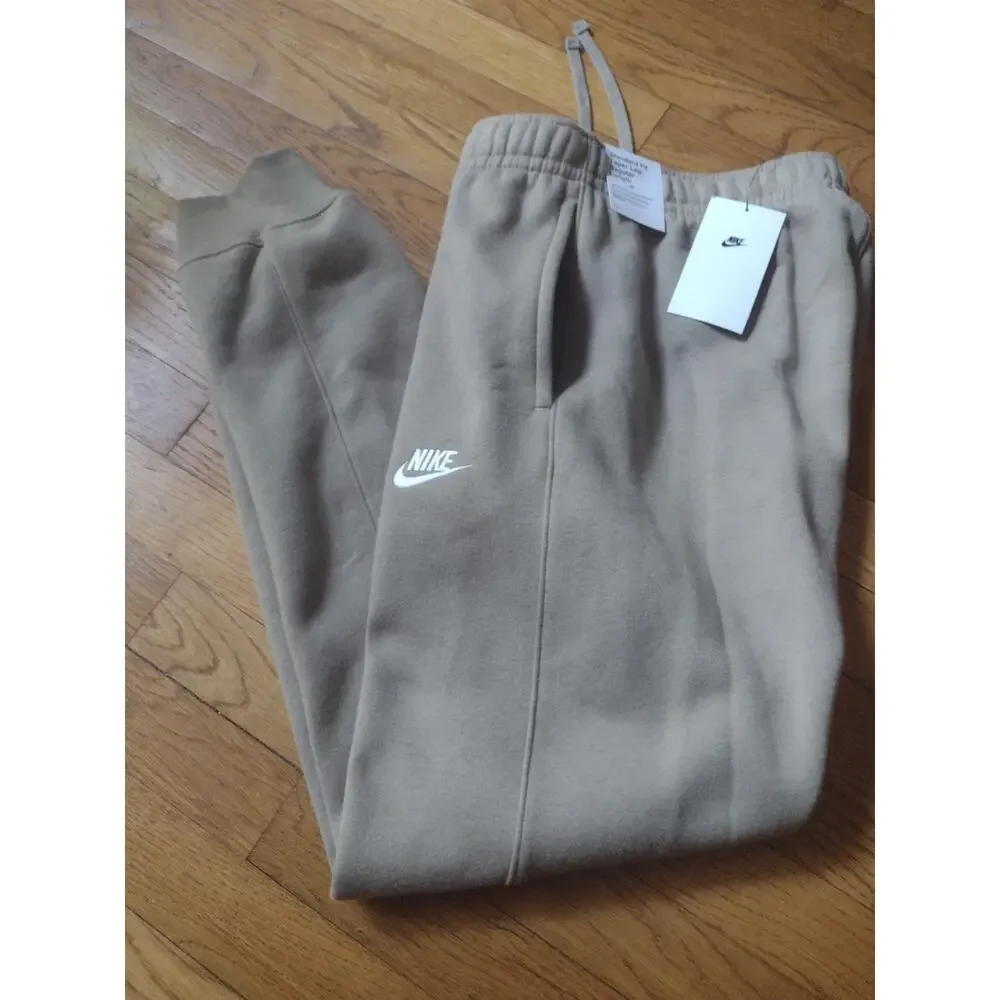 NWT Nike Men's XL Sportswear Jogger Sweatpants Tapered Leg Beige BV2671-247 NEW